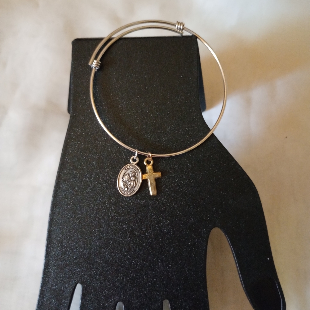 Alexi and Ami Sterling Silver Bracelet Size 8